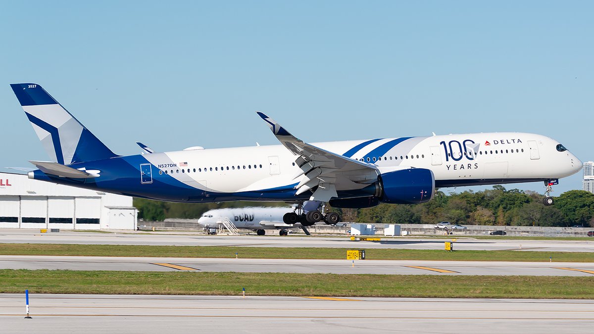 Mark Lawrence tweet media