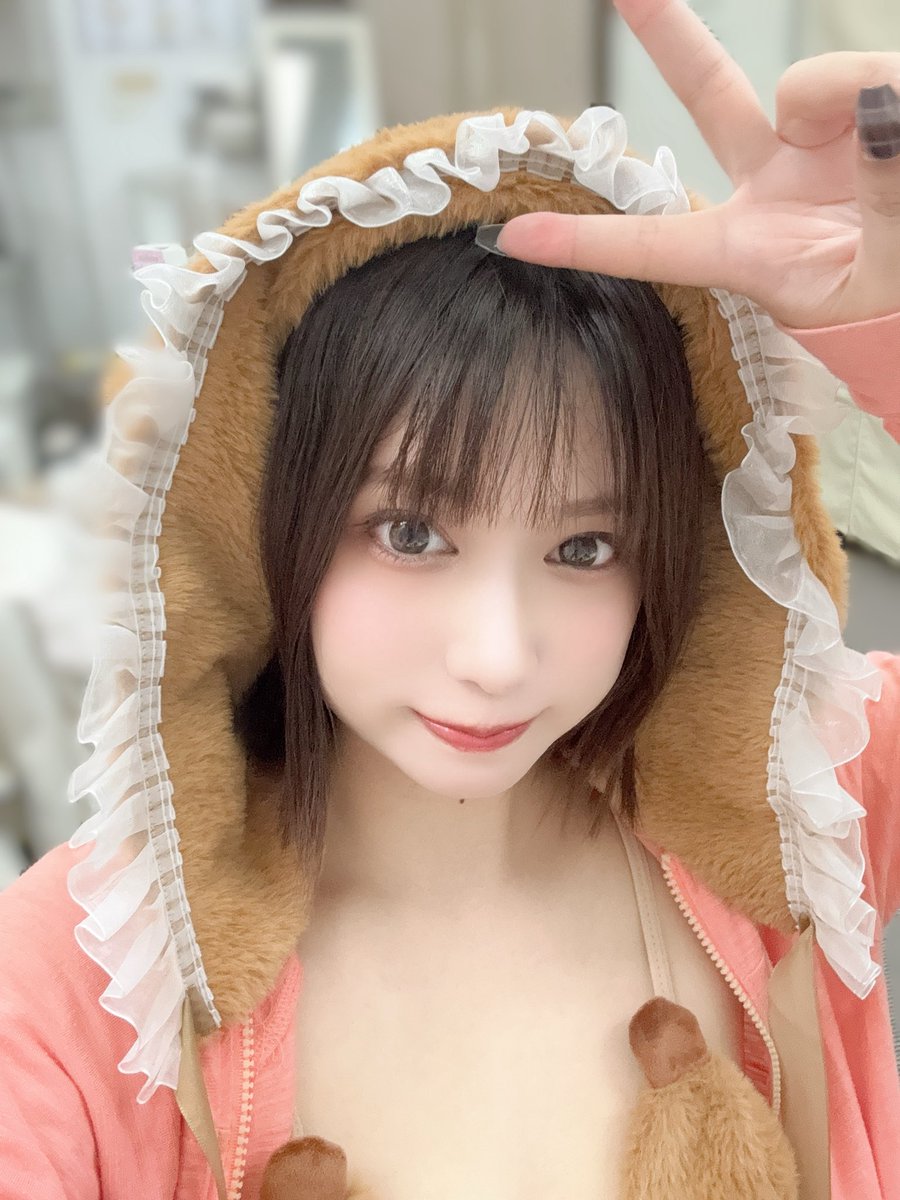 ♥maho様♥ ミスFLASH2025・MAHO、セクシーでセンセーショナルな卒業グラビア