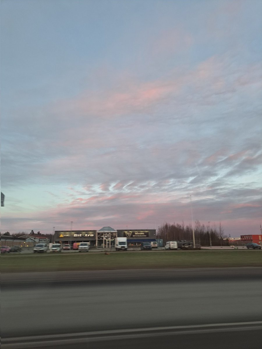 neverfireproof's tweet image. Liam was with us today 🥰