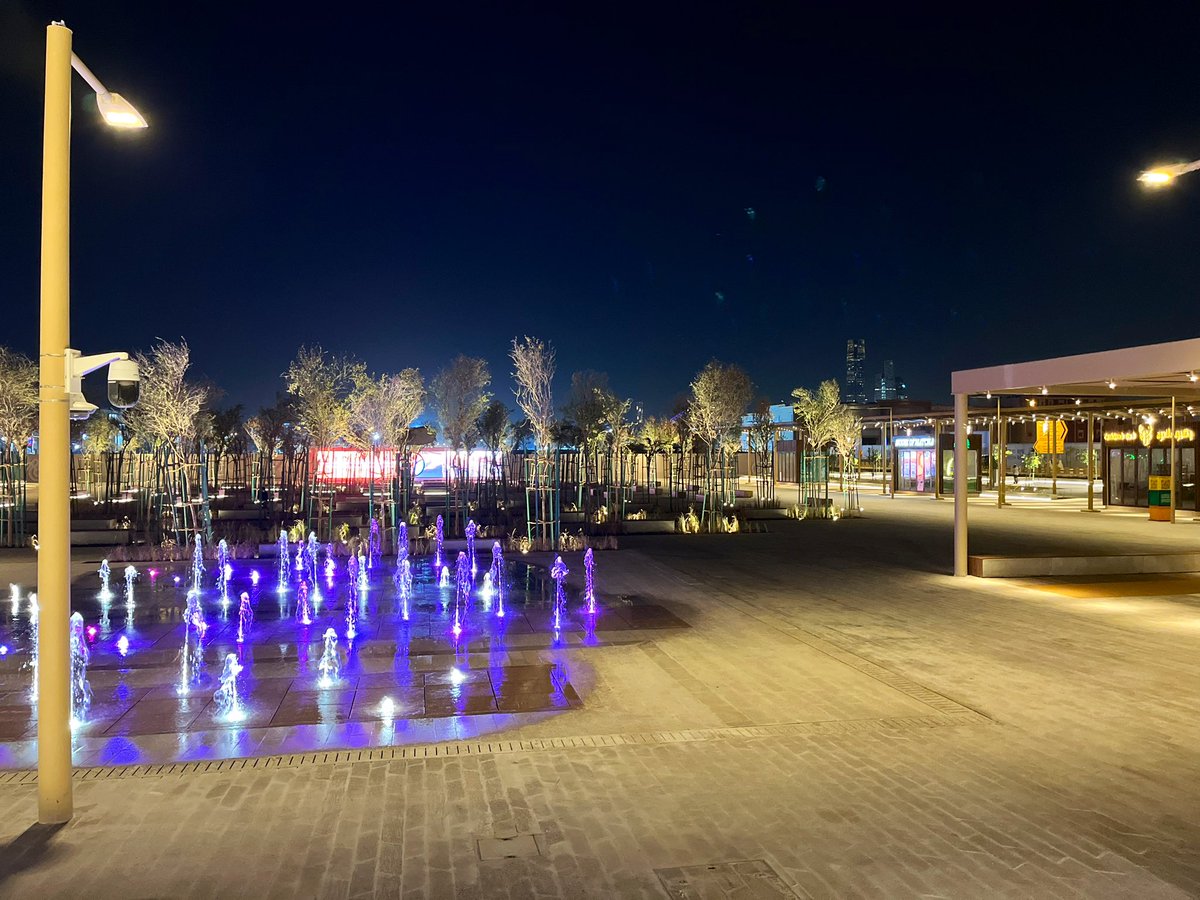 #المسار_الرياضي يواصل تمدده على طريق الأمير محمد بن سلمان، متجاوزًا بوليفارد رياض سيتي بعد تدشين منطقة ذا قروڤ، ومقتربًا من تقاطع طريق الملك فهد، حيث تتبلور منطقة الوادي التي ستضم بحيرة مائية وتُضيف بُعدًا حضريًا في مسار متنوع ومتواصل سيصل إلى شرق الرياض بطول 135 كيلومترًا