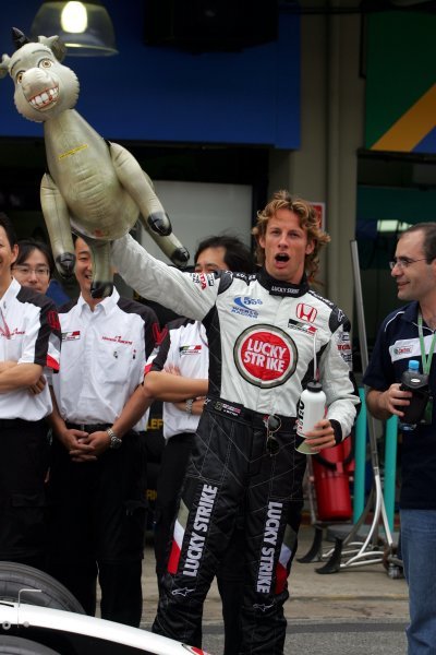 Race Day Replay tweet media