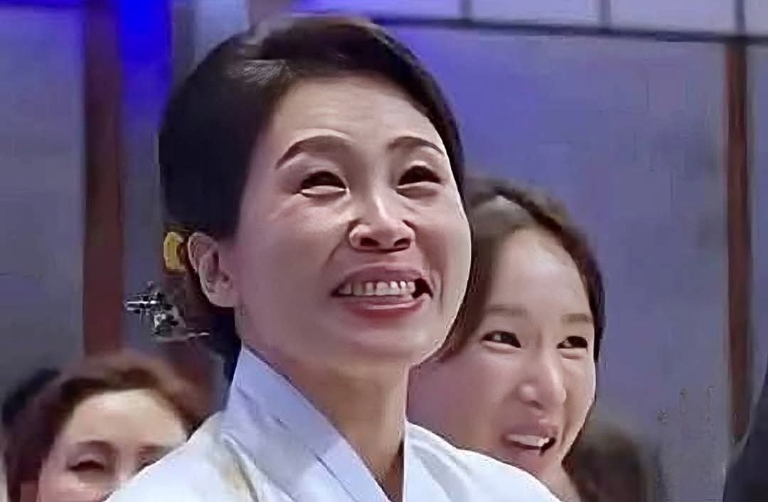 son5959's tweet image. 아무리 고쳐도 방심하면 본모습이 나온다