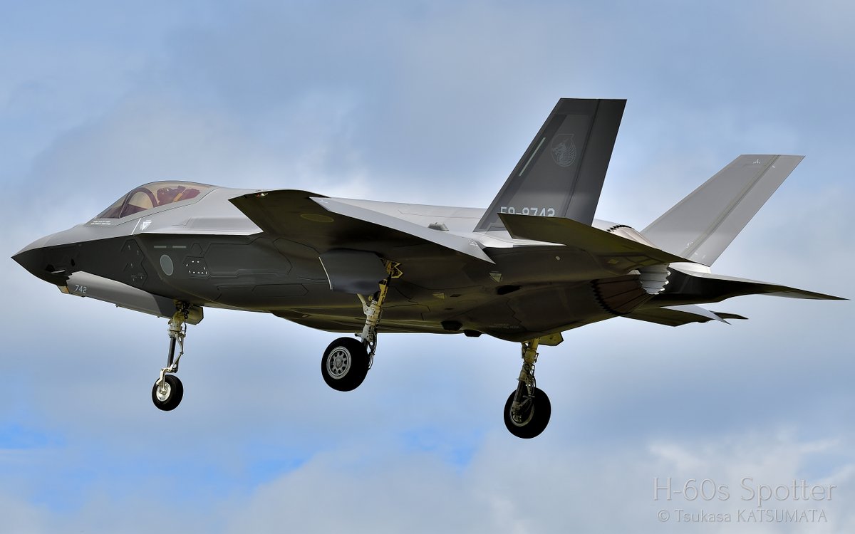 PHG_artworks's tweet photo. F-35A, JASDF, 303 Hikotai
Komatsu Airport, Japan, 16/Jun/2025
#f35 #f35a #jasdf #lightning2 #komatsuab #303sq #aircraftspotter #avgeek #aviationphotography https://t.co/74fZheLKgE