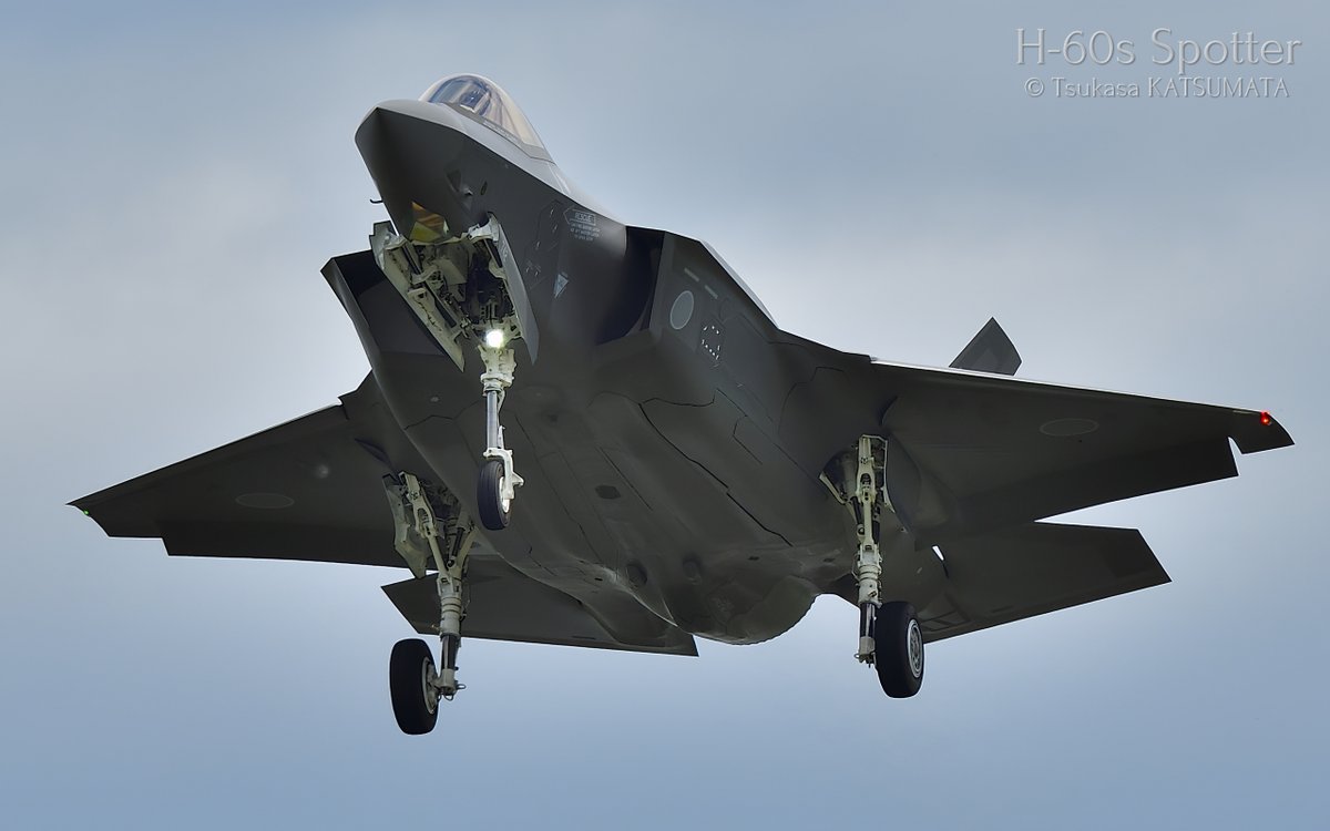 PHG_artworks's tweet photo. F-35A, JASDF, 303 Hikotai
Komatsu Airport, Japan, 16/Jun/2025
#f35 #f35a #jasdf #lightning2 #komatsuab #303sq #aircraftspotter #avgeek #aviationphotography https://t.co/74fZheLKgE