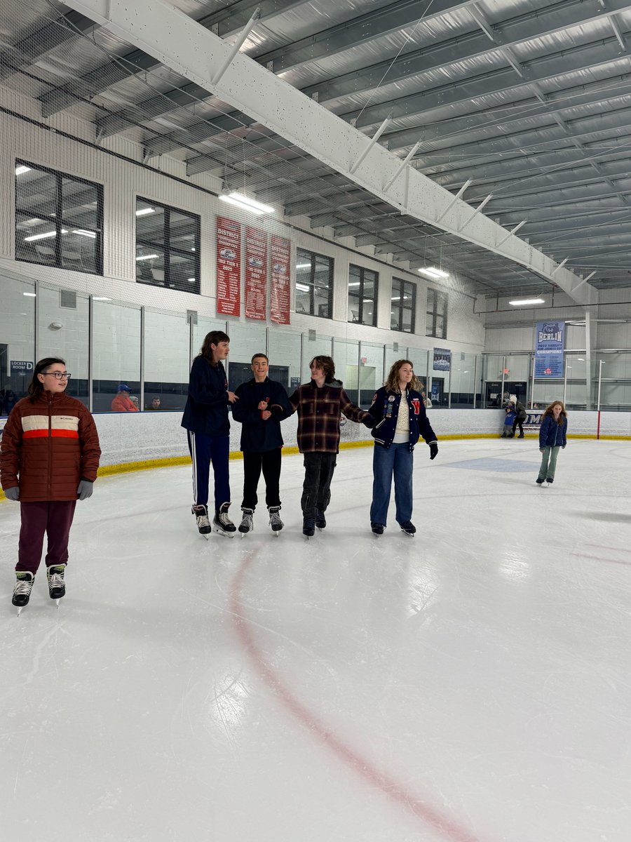 TWHS Ice Hockey tweet media