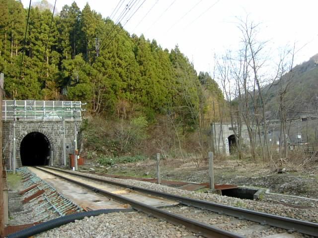 今日は『清水トンネル貫通の日』です。 1929年(昭和4年)の今日、JR上越
