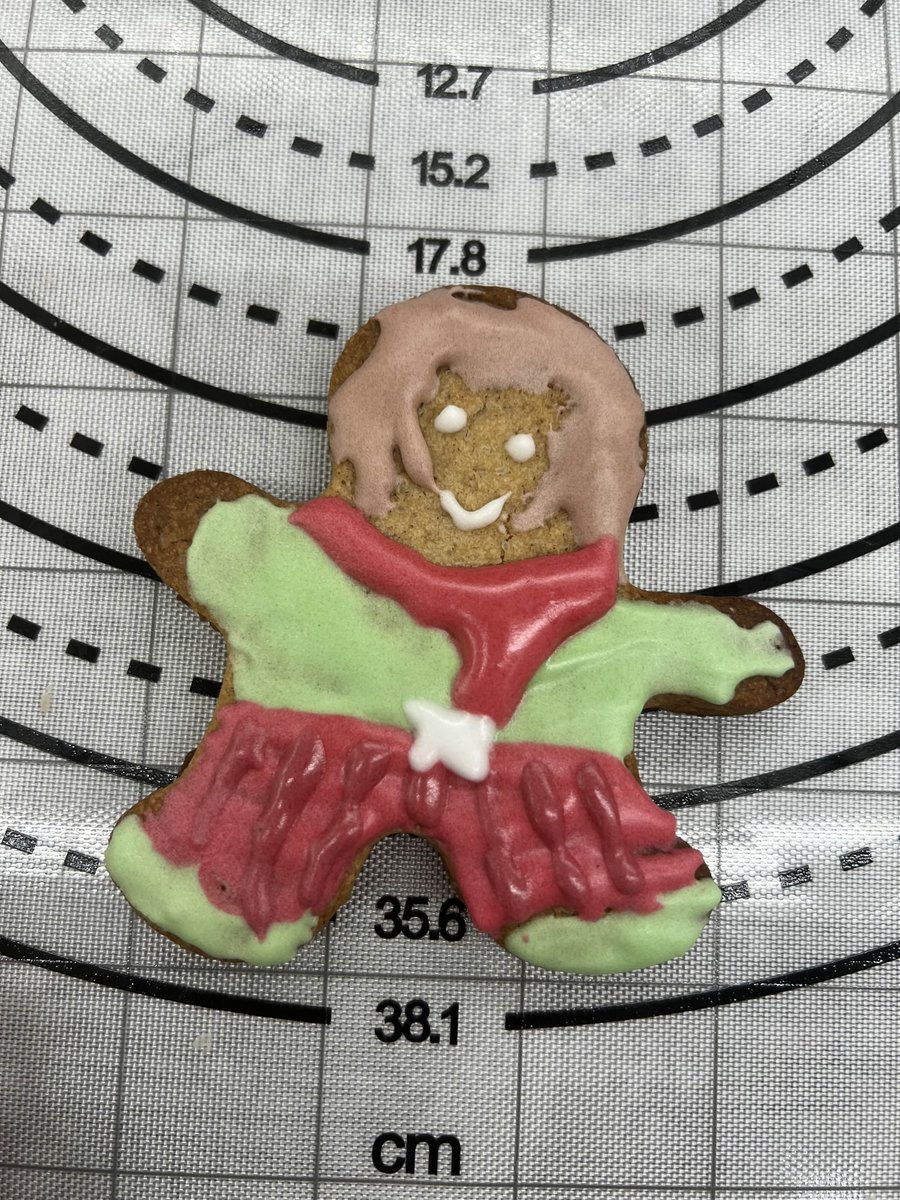 Burghcastelia's tweet photo. they turned me into a cookie https://t.co/JIbY7Kx6ml