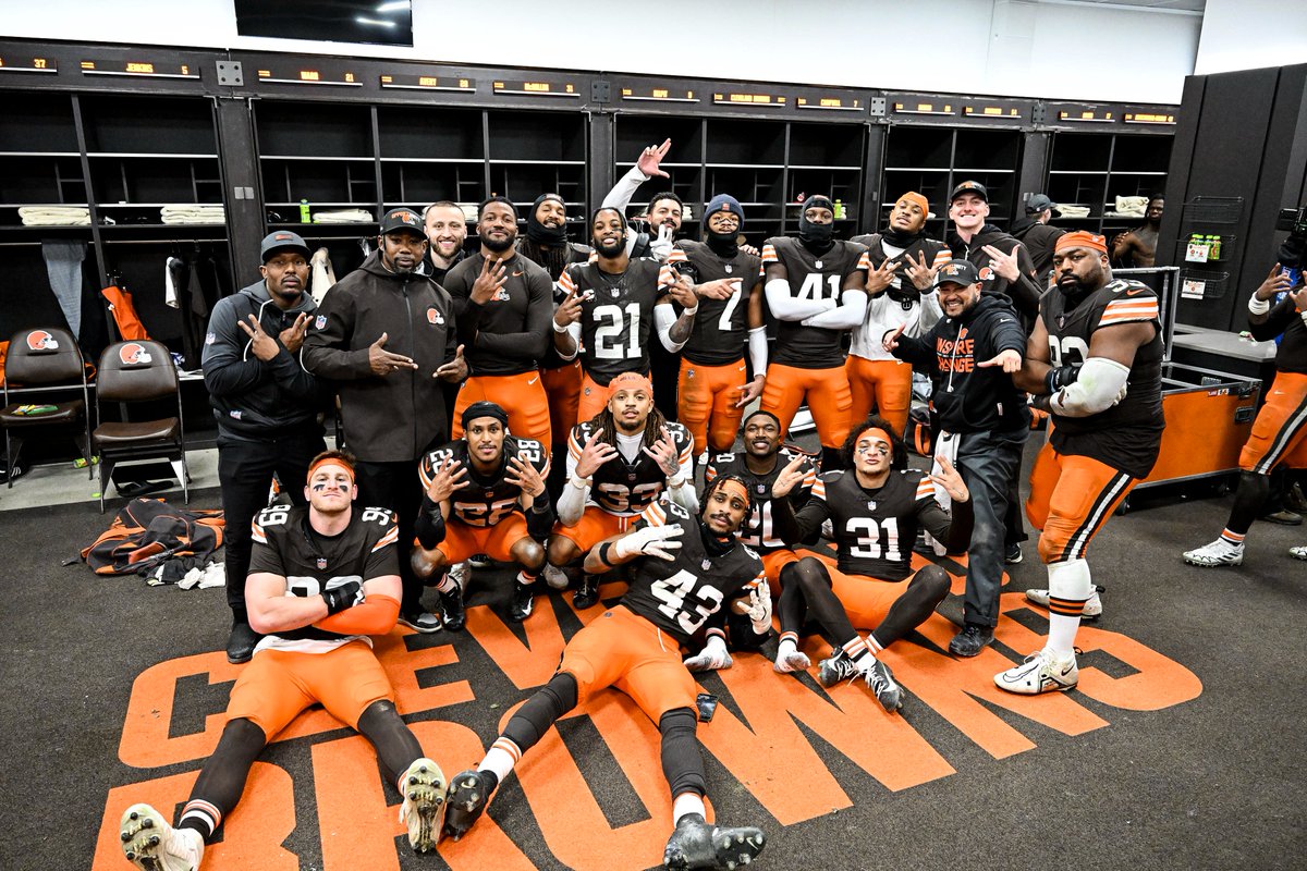 goodnight from your not-so-friendly neighborhood defense 😴