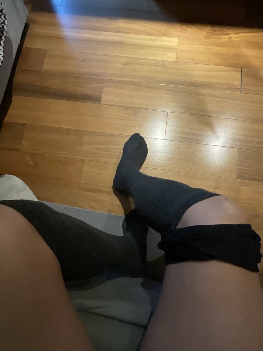 deardeeryn's tweet photo. 冬天，也不爱穿秋裤 https://t.co/GRcONB1Iaa
