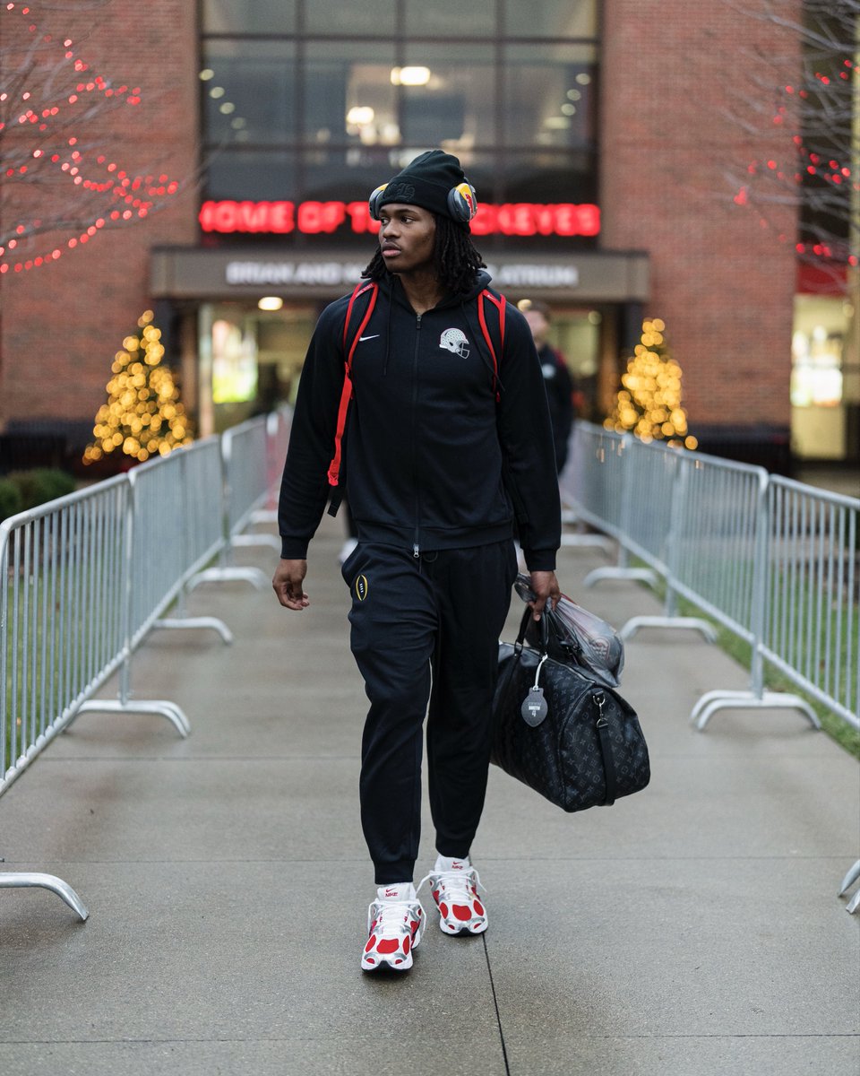 OhioStateFB's tweet photo. Next Stop: TX 🤠✈️ https://t.co/KosALfPxiO