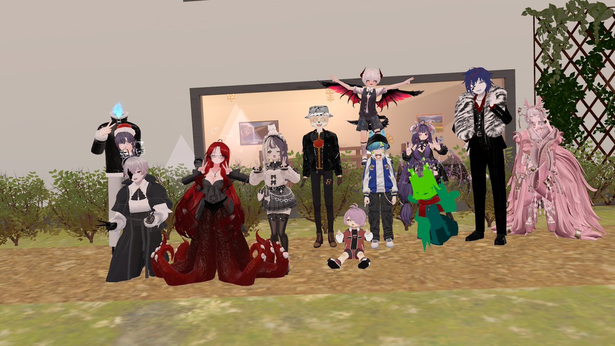 coco_monta's tweet photo. 今回は人外さんのいるカフェにお邪魔しました
初めてのRPイベントだったんですけど、お互いの出生の話とかちょっと哲学チックな話とか、自分も即興で考えた設定を交えながら話すのが本当に楽しかったです
アフターのゲムワも皆さん素敵な方ばかりで本当に楽しかったです
また行きます！
#VRC人外カフェ https://t.co/qCJKhTNYBI