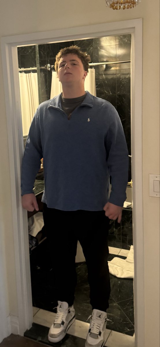 BrennanDowning3's tweet photo. 2027 OL already grinding for the 2026 season. No shortcuts. No excuses. Built for the trenches. @CoachJpM3 @SouthWaltonFB @CoachBrentMoore @PhilTisa @OLcoachrob @GregDaniels_OL @PlayBookAthlete @coachbclause @Skins4219 @Coach__Gio https://t.co/d0WIzrjWWX