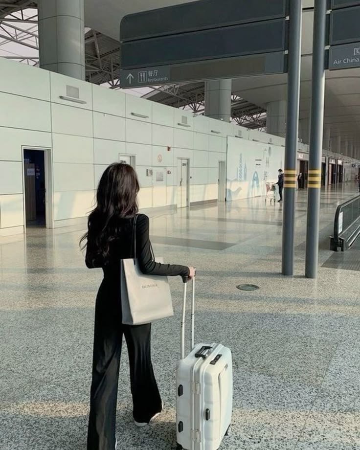 Anca94's tweet image. Have a safe flight, see you soon baby! 😘