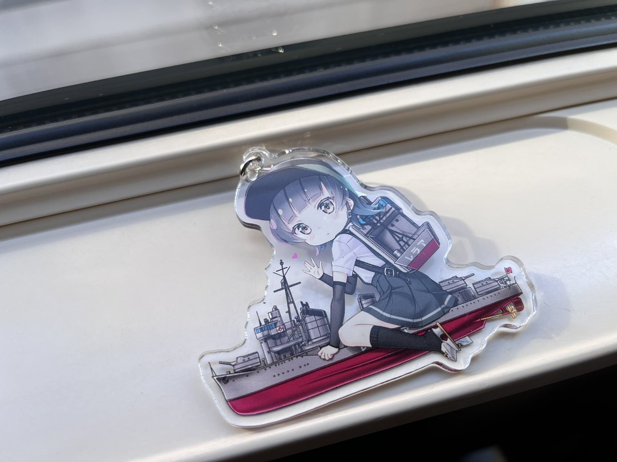 GalaxyWorks's tweet image. 霰ちゃんオン座アラレ アクリルキーホルダーにとって初めてのお出かけです🌟
両面こんな感じ #GWC107