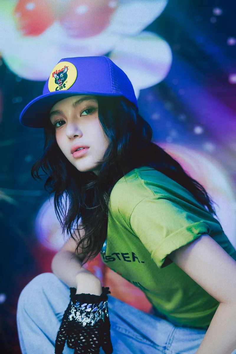 🚨 ADOR plans to sue Danielle for $7 Million+ in Damages &amp; Penalties after terminating her contract &amp; removing her from NewJeans today.