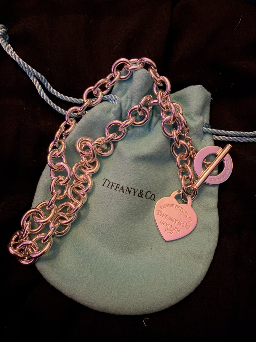 VerticalMango's tweet image. Holy shit…. 
Received my ultimate dream necklace for Christmas 😭