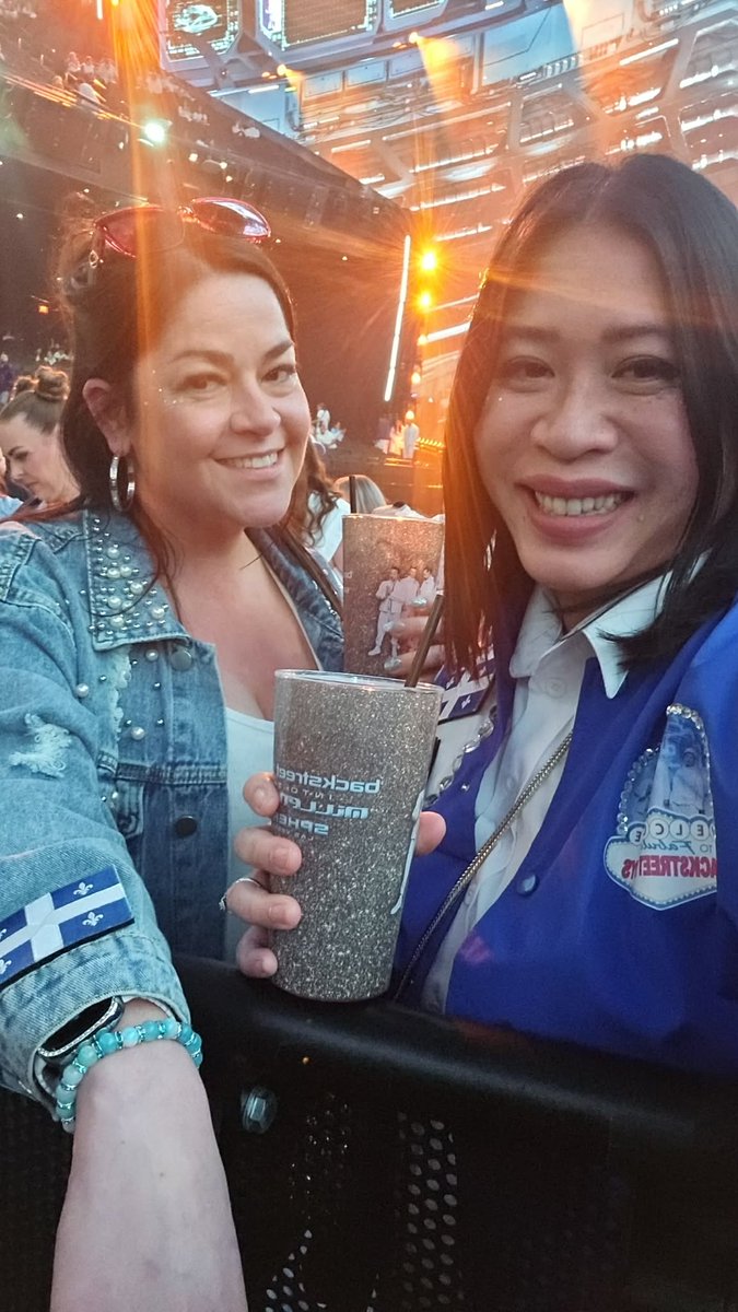 Banana_Anne's tweet photo. We are ready ! @backstreetboys @marguephout #intothemillenium 🪩🫶 https://t.co/oJavfOdJPf