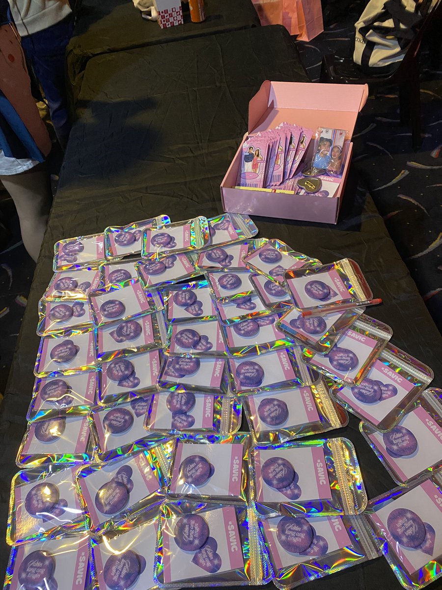 carnation tweet media