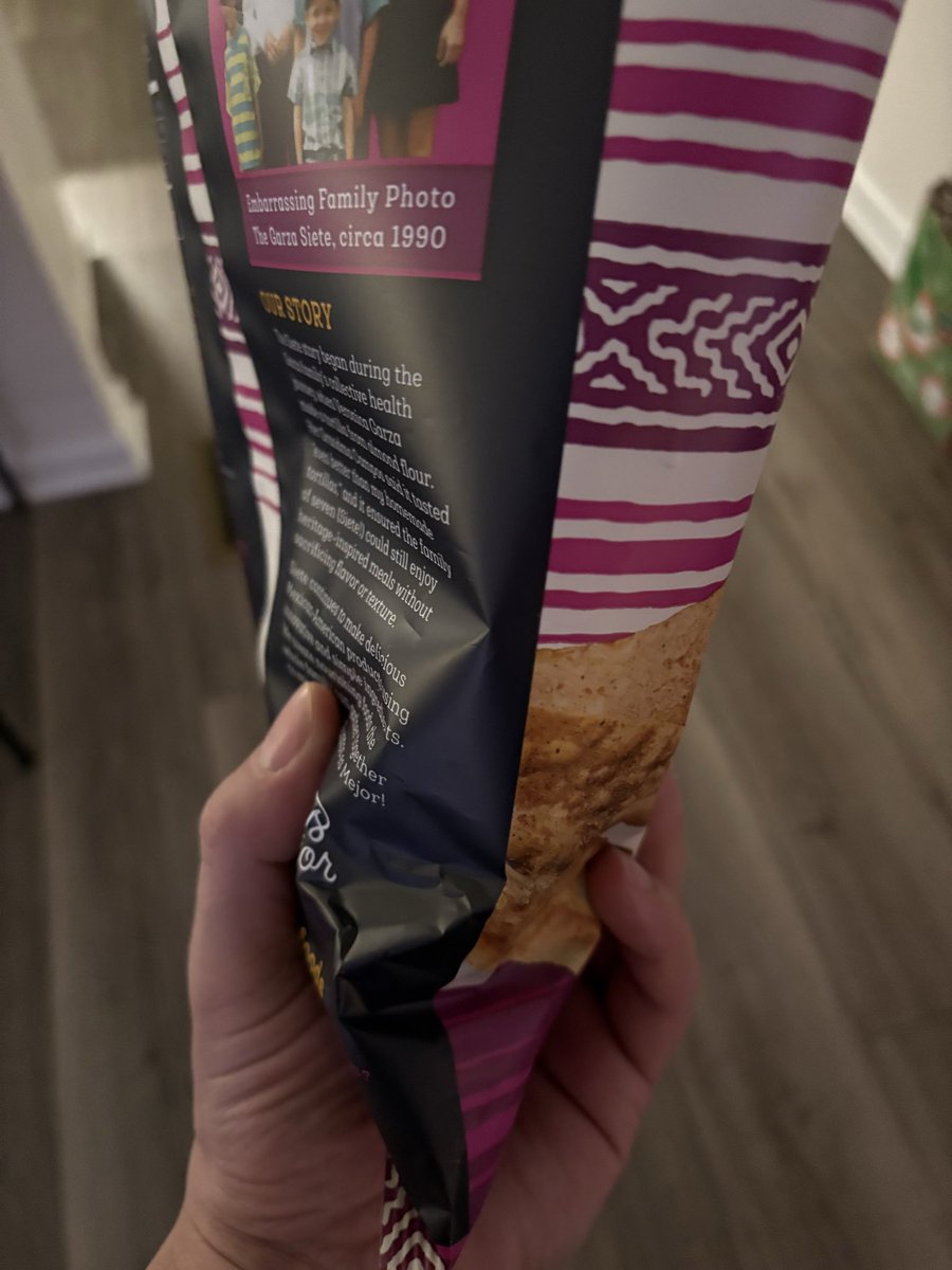 I know shrinkflation is being felt everywhere but this seems a bit egregious <a href="/SieteFoods/">Siete Family Foods</a> don’t you think? This was freshly opened. And second picture is where it starts in the bag. This is sad. What gives?