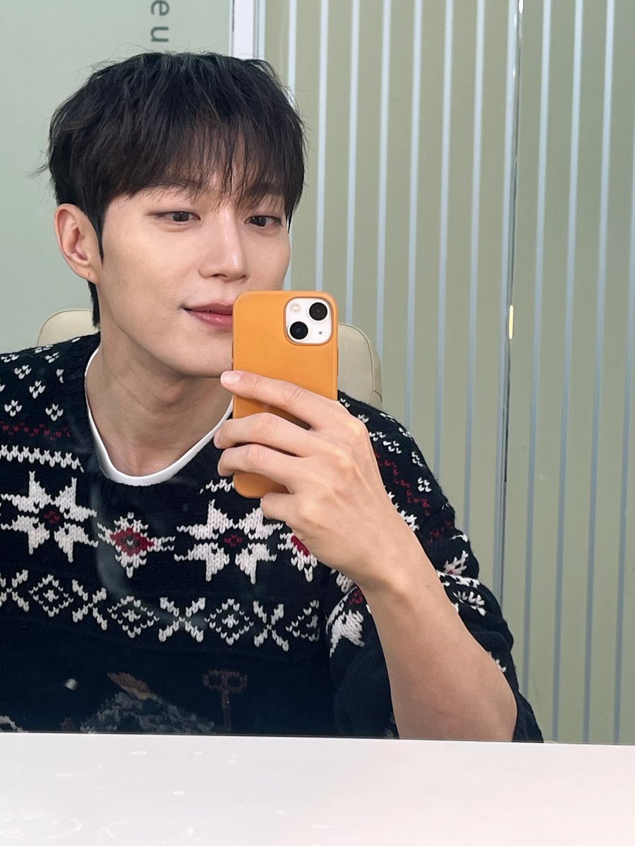 윤두준 얼굴 tweet media