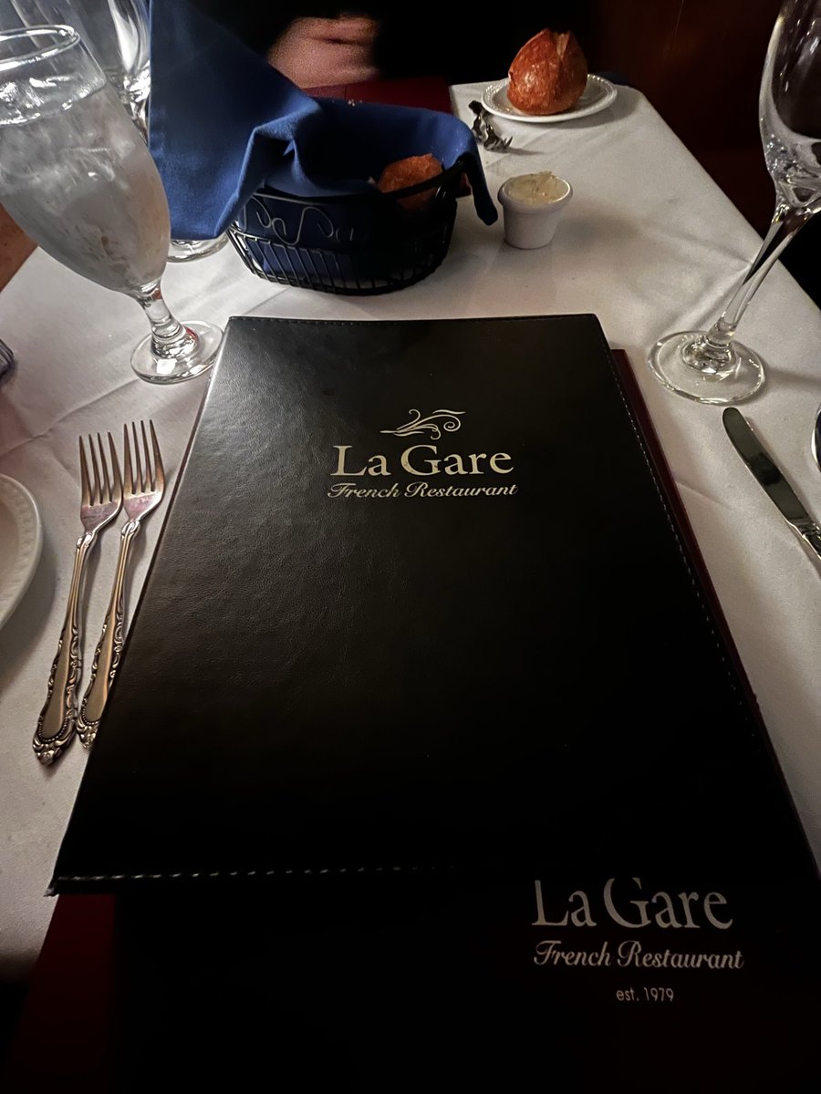 Roburplug's tweet image. 9th anniversary ❤️@ess_babii