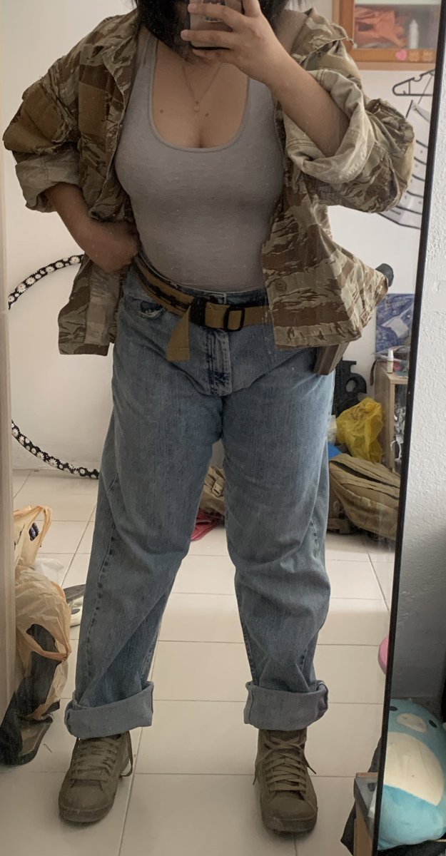 Steal my OC looks : American tourist in Middle East