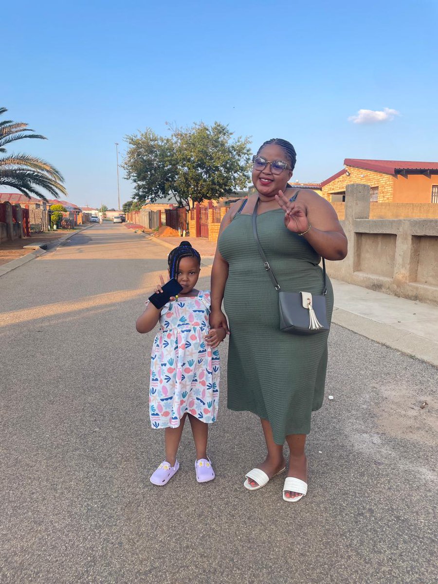 Kay_Katly's tweet image. Good morning fam 🤗❤️ and have a blessed Week🙏🏽💛🌻