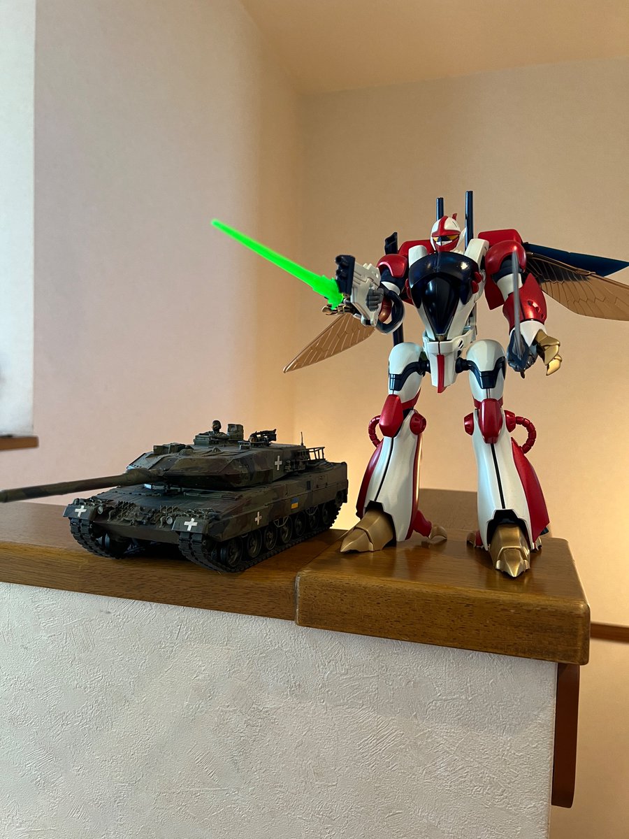 聖戦士ダンバイン R3ビルバイン完成‼️😆 デカい‼️スプレー缶塗装で