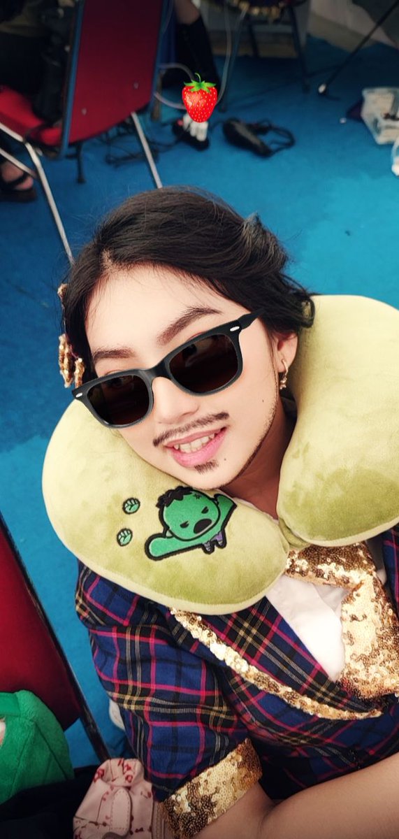 rezzahabibie's tweet image. santai 👍