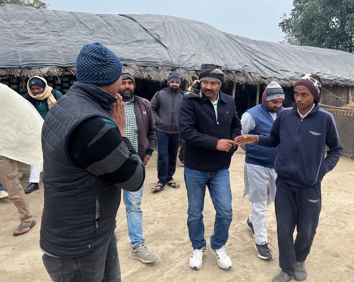 लम्भुआ परिवार-मेरा परिवार-:
 कल अपने क्षेत्र 190 लम्भुआ मे अपनों के सुःख दुःख मे शामिल हुआ..

#190_विधानसभा_लम्भुआ_क्षेत्र 

<a href="/yadavakhilesh/">Akhilesh Yadav</a> <a href="/samajwadiparty/">Samajwadi Party</a> <a href="/palshyamLalsp/">Shyam Lal Pal</a> <a href="/shivpalsinghyad/">Shivpal Singh Yadav</a>