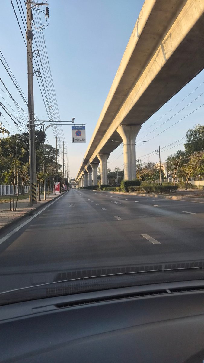 Oxygen_totz's tweet image. นี่หรือกทม.