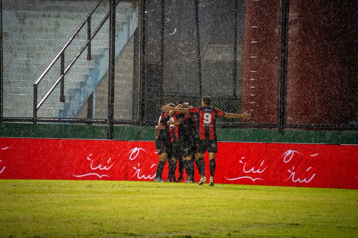 DefeTw's tweet image. Ver a Defe campeón 

Ver a Defe en primera