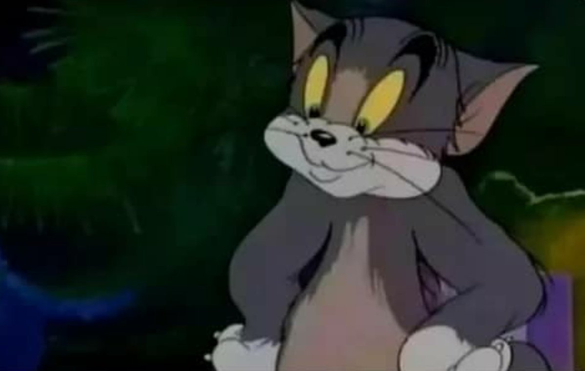 AmberRayz's tweet image. Scientist: Explaining the importance of good sleep.

Me at 3am watching him explain: