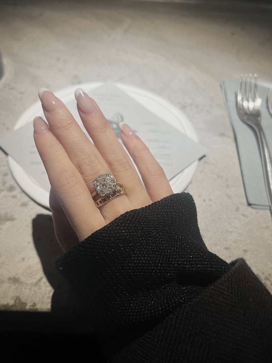 リングへの反応が多かったので、参考になれば ちなみに写真で一緒に