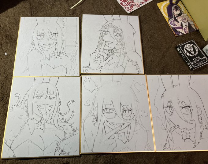 色紙描いてます 