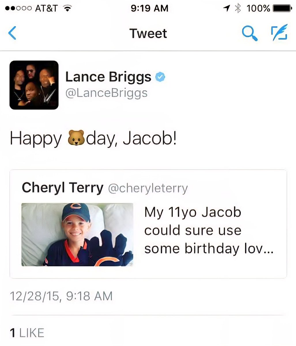 cheryleterry's tweet photo. 9 years ago my son, Jacob, got some amazing tweets from Bears legends, @BUrlacher54 , @peanuttillman , @LanceBriggs , @paytonsun and @Ky1eLong and it MADE his birthday. Today he is on the field watching @CALEBcsw warm up, taking pics w @dreamchaserTy10 for his 21st birthday! 🐻⬇️ https://t.co/0rNjBcqOrt
