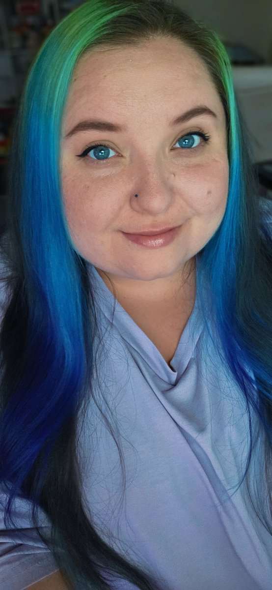 Let's dive back into The Sims Occult Legacy challenge! A birthday party and maybe a wedding are in my plans today! 🥳
Links in my bio!