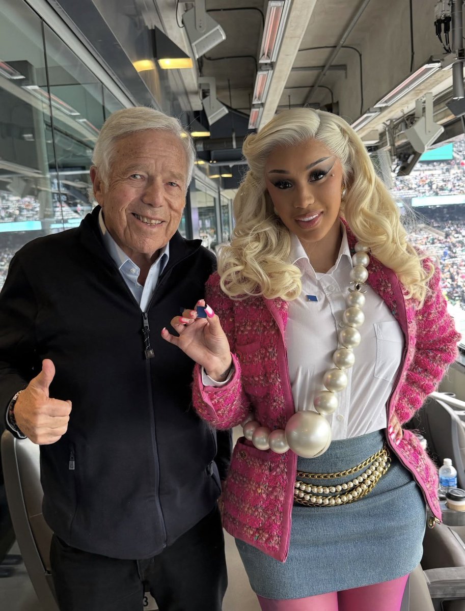 HenMazzig's tweet image. Cardi B holding the Blue Square, symbol of standing up for Jewish people and against antisemitism, together with Patriots’ owner Robert Kraft. ✡️🙏