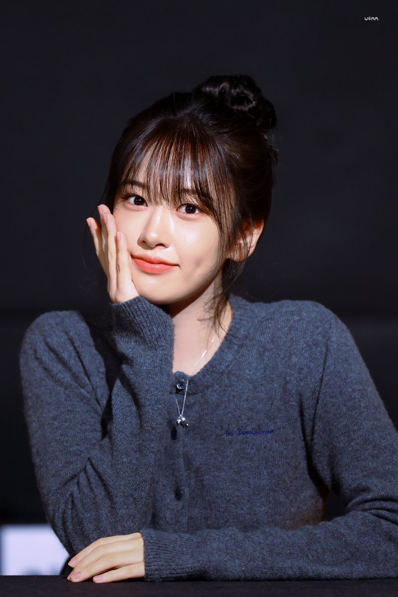 wgmm0304's tweet image. 251228 반갑반갑 👋😚 #IVE #아이브 #アイヴ #ANYUJIN #안유진 #ユジン