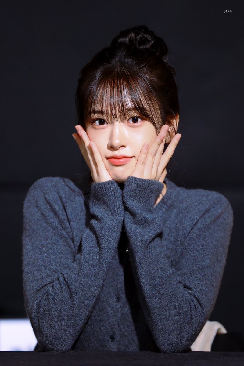 wgmm0304's tweet image. 251228 반갑반갑 👋😚 #IVE #아이브 #アイヴ #ANYUJIN #안유진 #ユジン