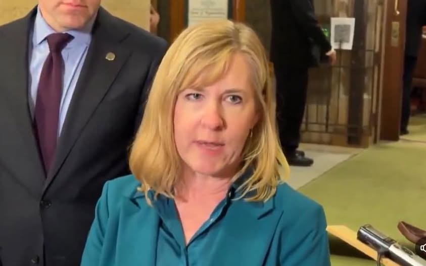 RickyDoggin's tweet image. Now that we're all aware that medical fraud is a multi-billion dollar industry in Minnesota, can we get some answers about Rep. Melissa Hortman's murder?

Melissa Hortman is the only Democrat to vote against healthcare for illegals. She killed the bill. 

Hortman and her husband…