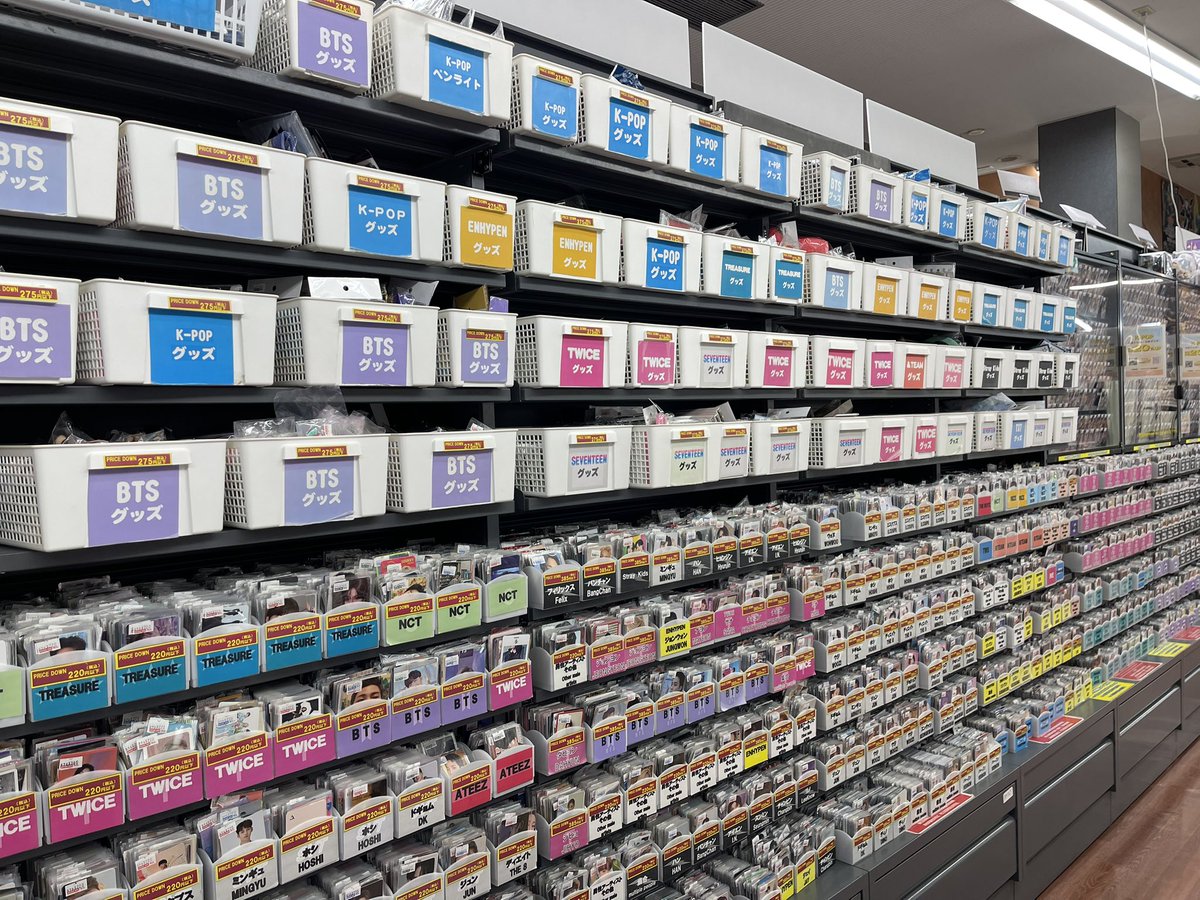 💜K-POP💜】 K-POP公式トレカ・公式グッズを販売🥳💫 推し活の際はぜひ
