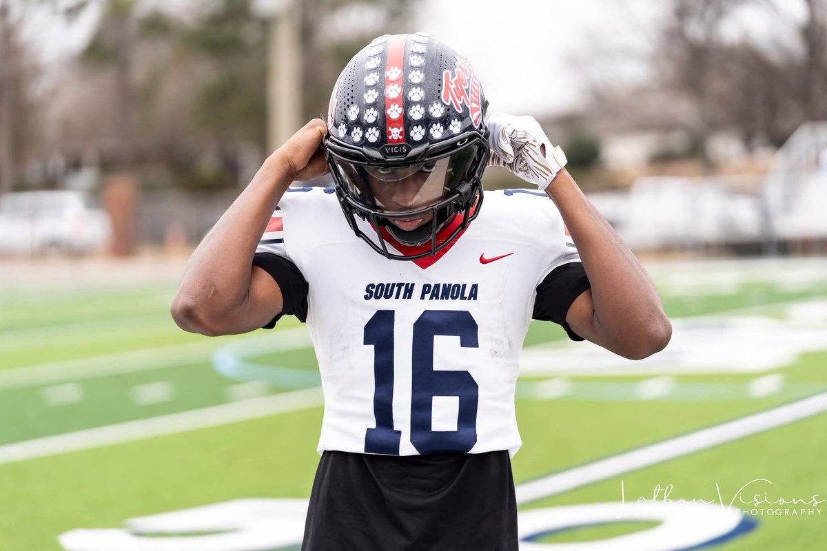 BossColenberg's tweet image. Big thanks to Lathon Visions for the recognition and positive comments on my performance for the first two practices!!

@RollDatWave @CoachWood_HCC @7CoachK901 @COACH_BWAY @QBHitList @QBUniverseQBU @Coachstrib @JP_Priester @PShegog7_ @Kholen_Speed @SouthPanolaFB @quarterbackmag…