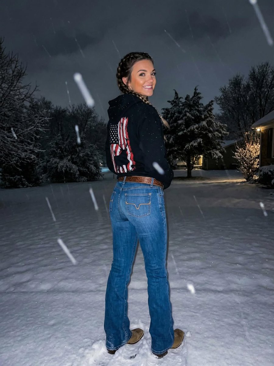 Addison Mayfield (@addisonmayfi) on Twitter photo 