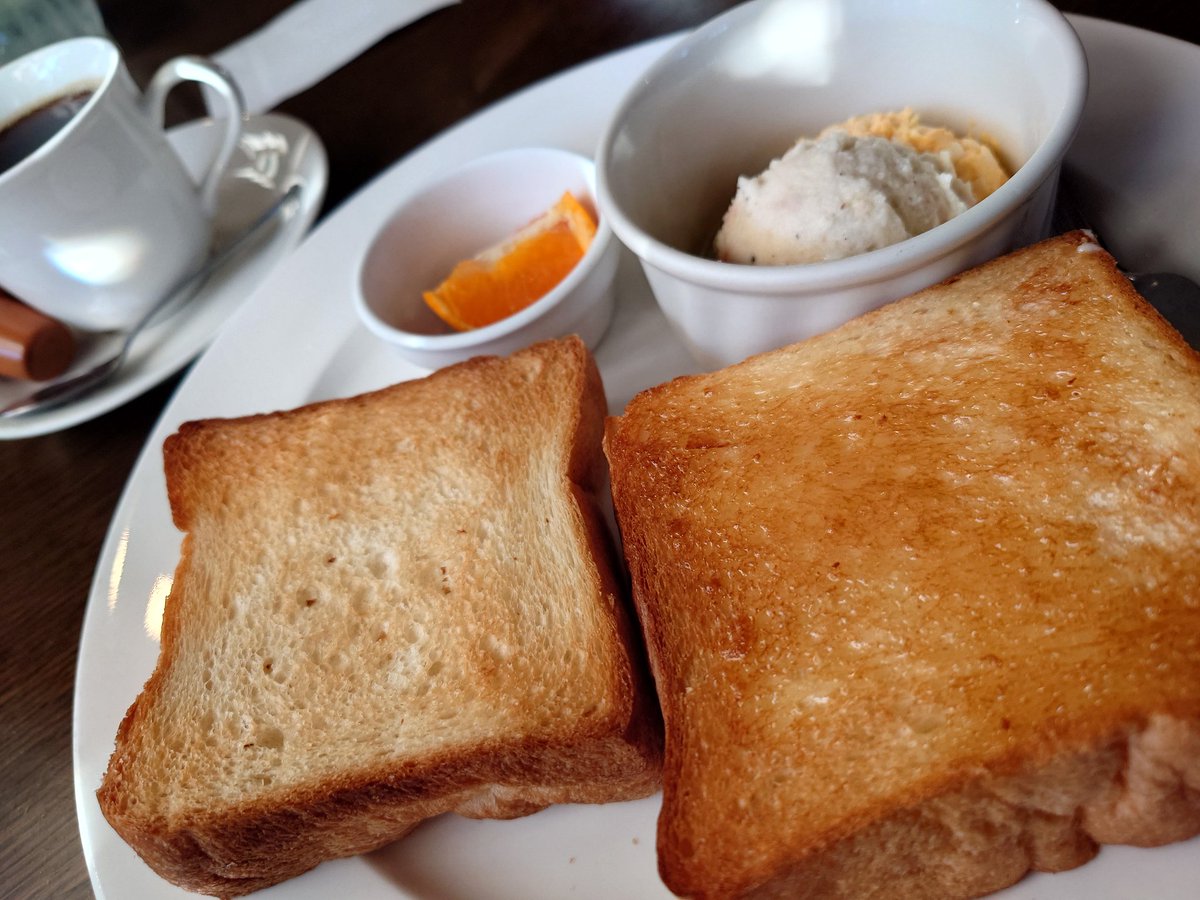 もっちゃんページ 今日は今年最後のグランチェスターでのモーニング🍞 一年早かったなぁ