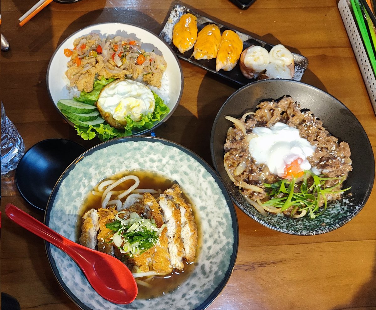 Desi Manda tweet media