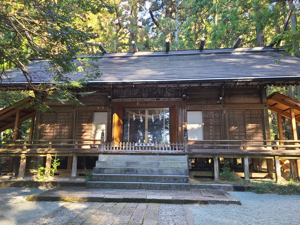 三夜沢赤城神社

勿論空母赤城の艦内神社です

神代文字の碑とかあったけど、実はめちゃくちゃ凄い物なのでは…???