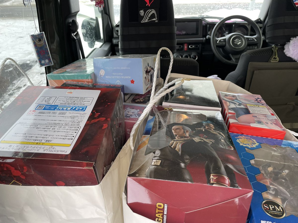 いらないフィギュア売りに行く 断捨離や