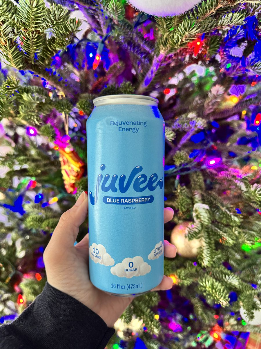 drinkjuvee's tweet image. Blue Raspberry, Christmas lights, and trying to stay awake until January. 🫐✨