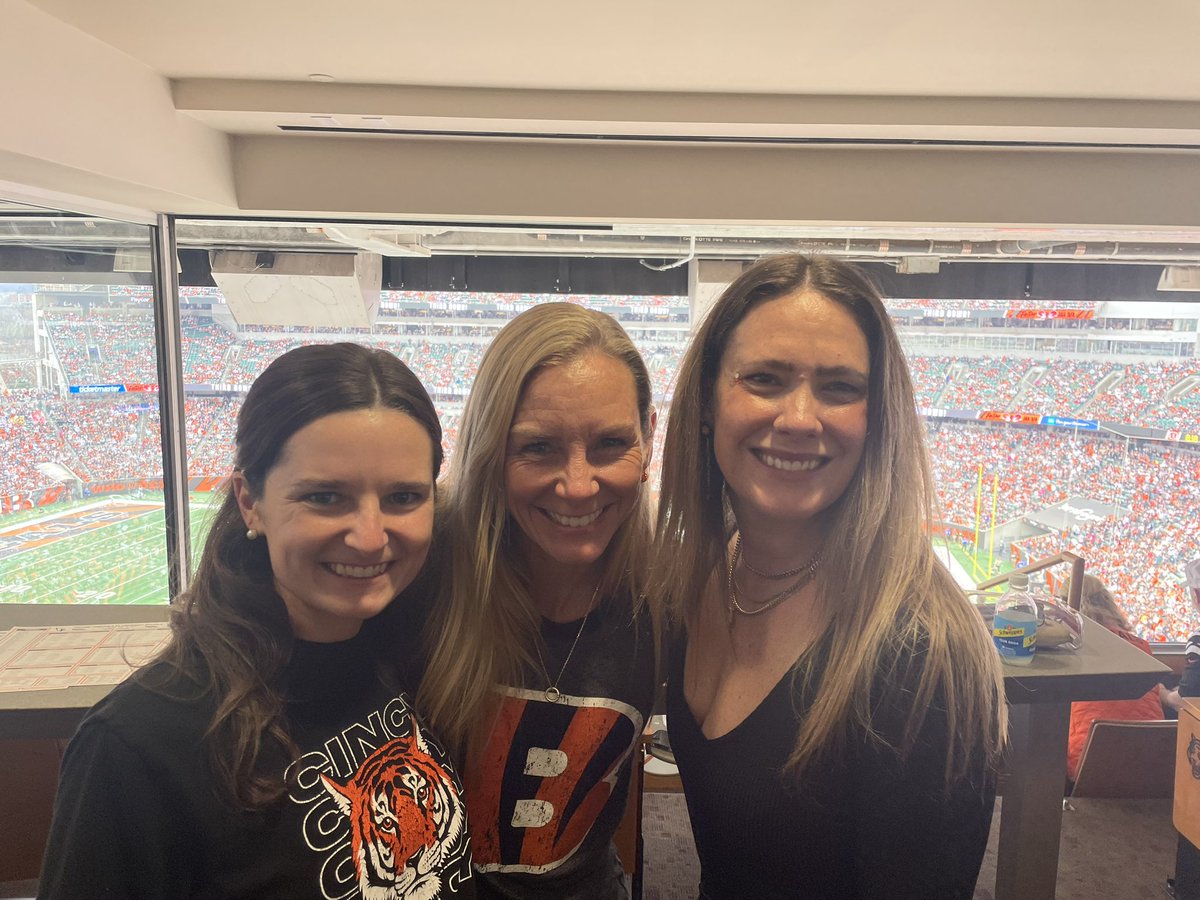 Kerry Lee tweet media